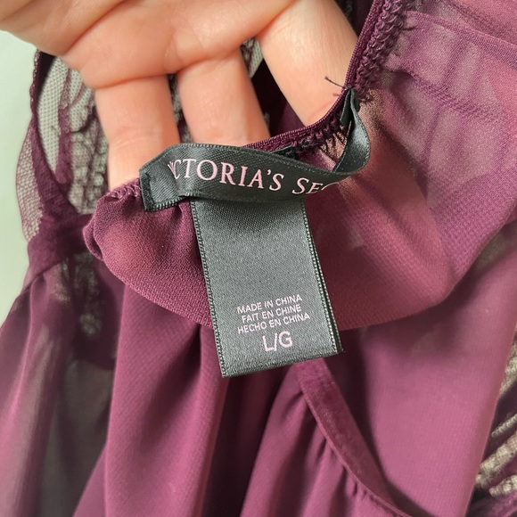 Victoria Secret lace and sheer babydoll - Picture 3 of 5